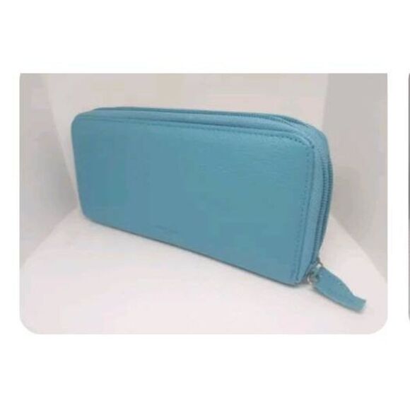 Mundi Women's Aquamarine Double Zip Clutch Wallet - Picture 11 of 11